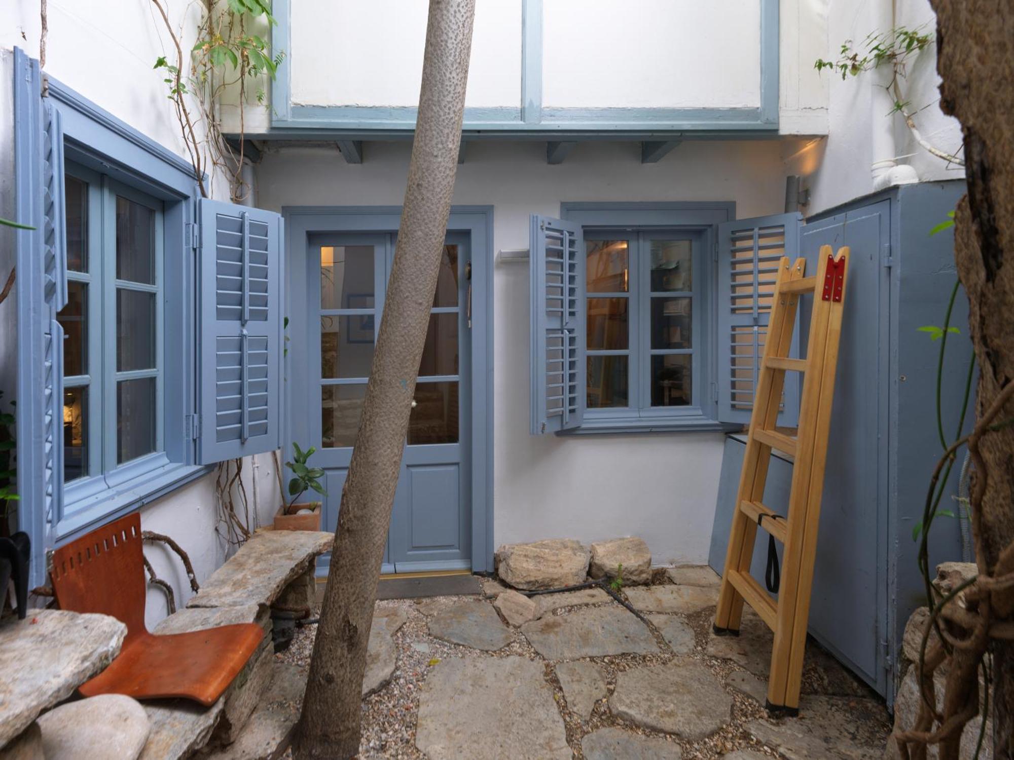 Live At The Acropolis Shadow - Under Super Scenic Anafiotika Apartment Athens Exterior photo